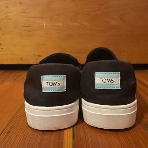 Toms Slip On Shoes - Picture 1 of 2